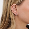 Silverfärgade örhängen, hoops med skruvdekor- 13 mm
