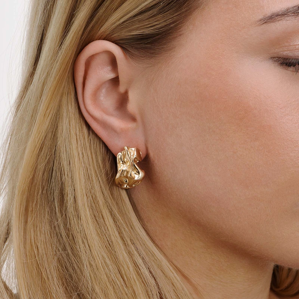 Guldfärgade örhängen, oregelbundna bågar - 30x16mm