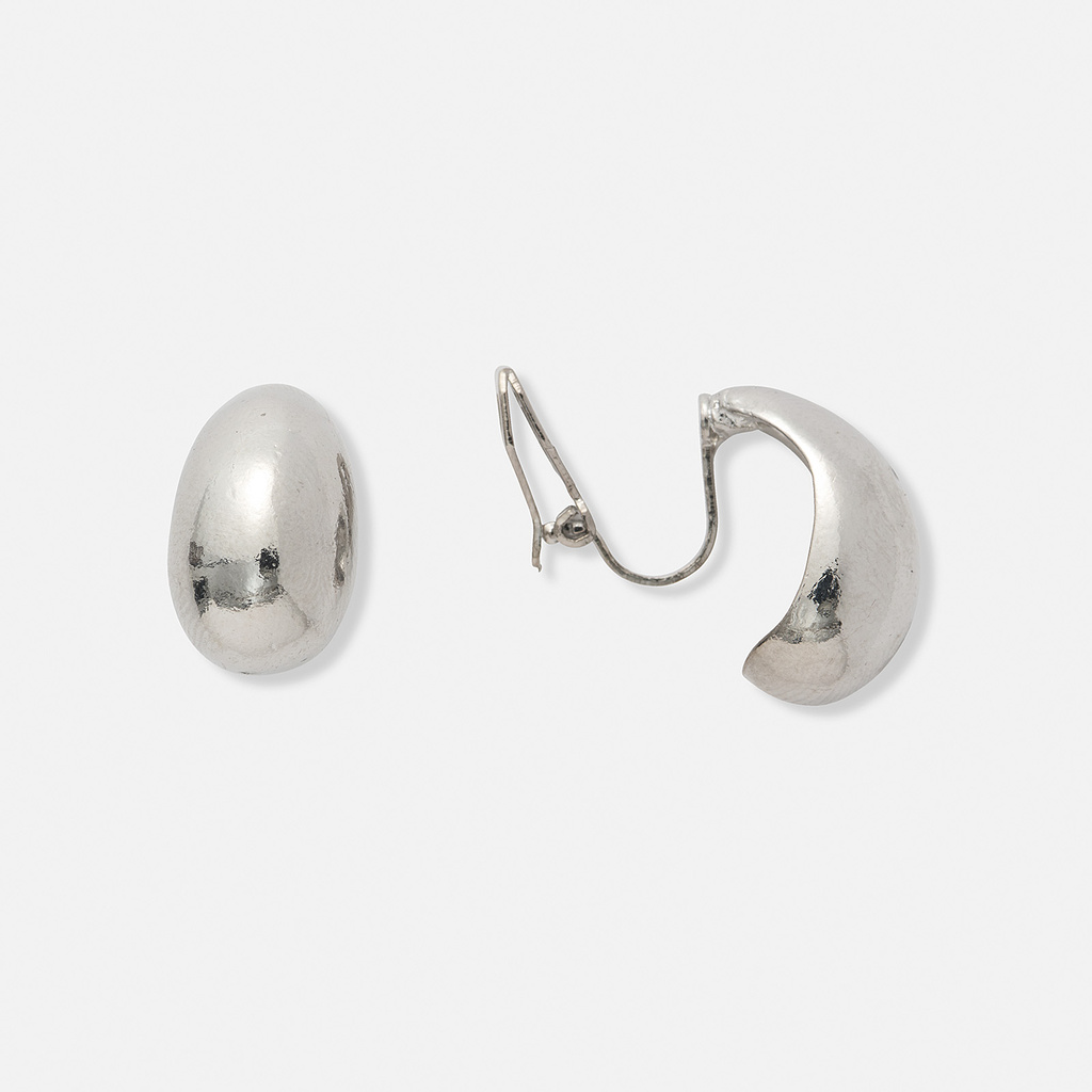 Silverfärgade örhängen, clips med droppe - 17 mm