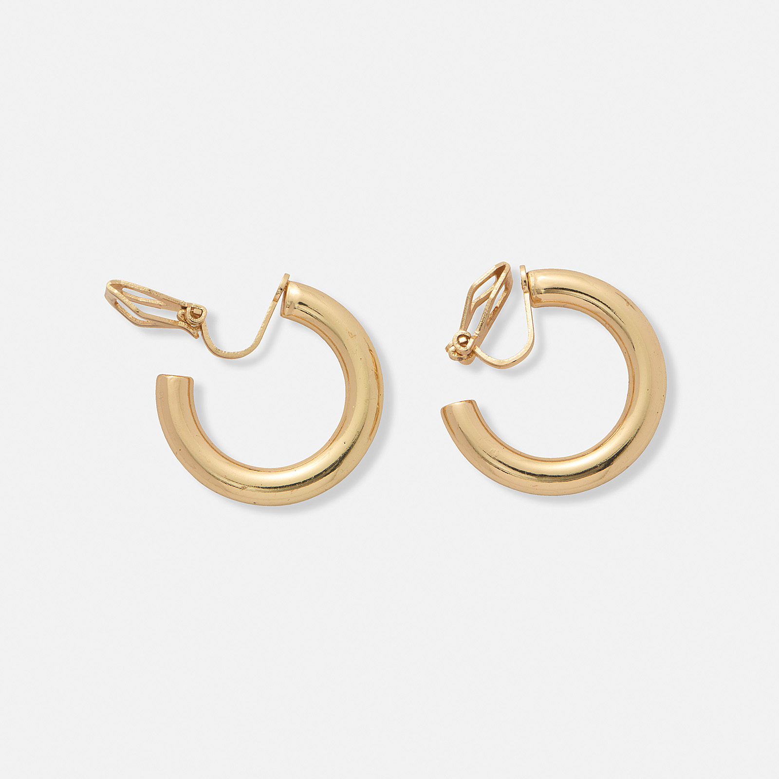 Guldfärgade örhängen, hoops med clips - 16 mm