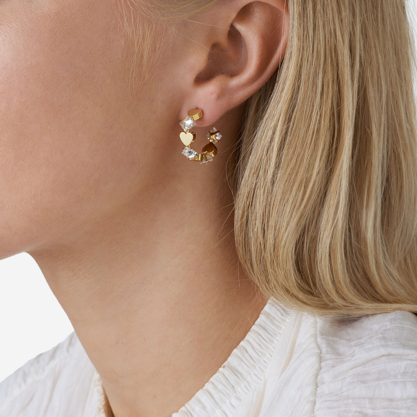 18k guldpläterade örhängen - hoops med hjärtan, 15mm