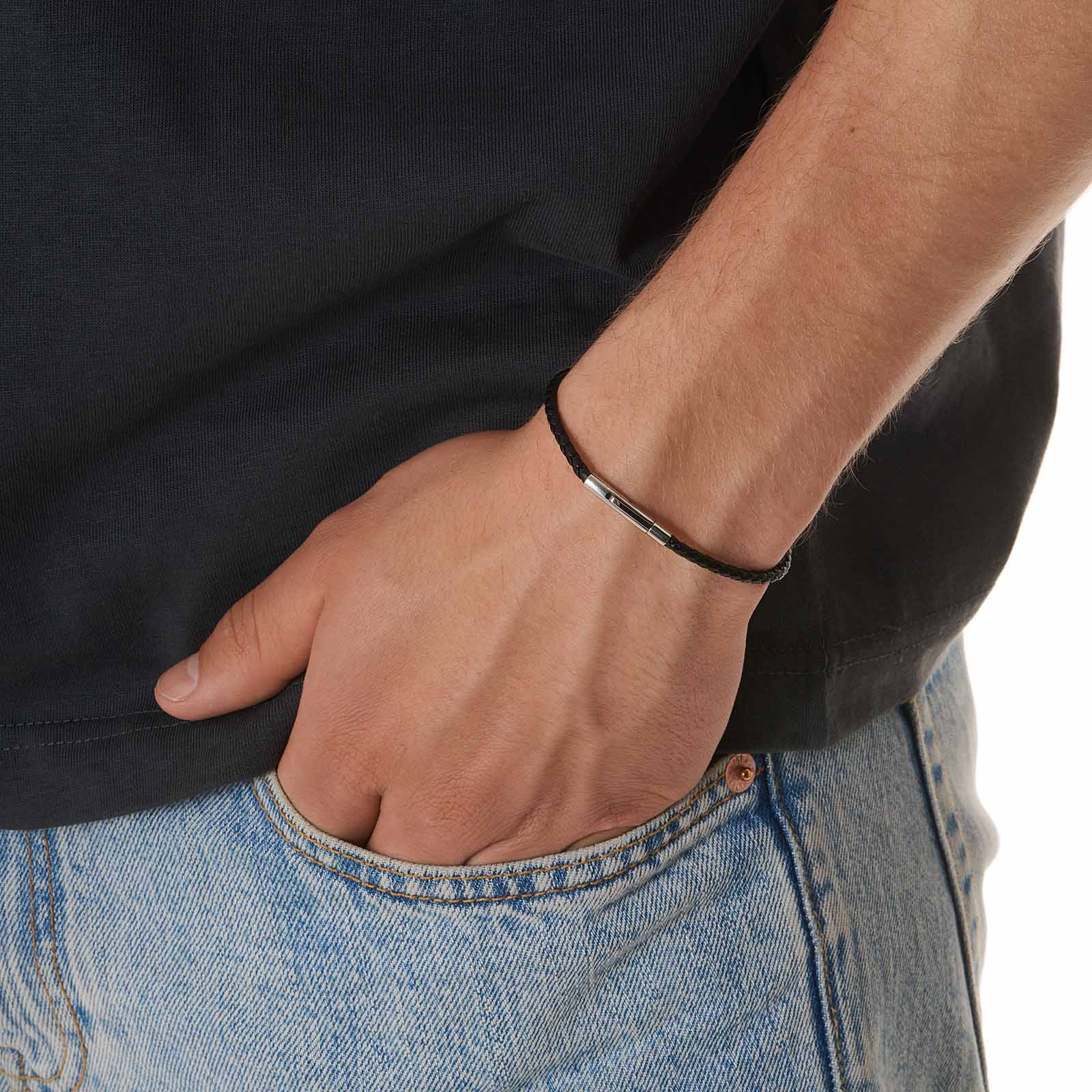 Svart läderarmband med stålspänne, 20cm