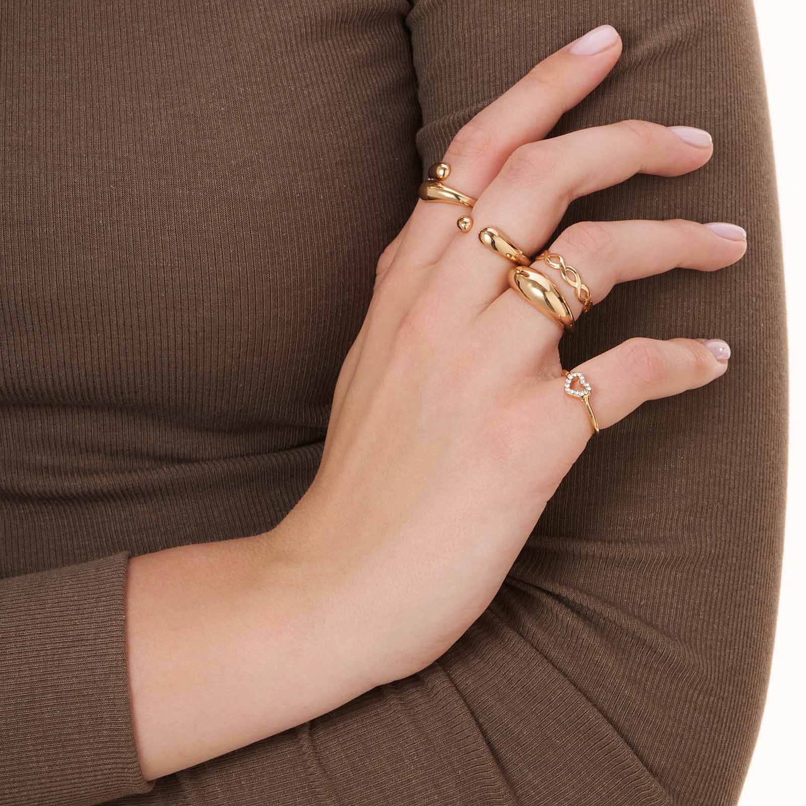 5-pack guldfärgade ringar