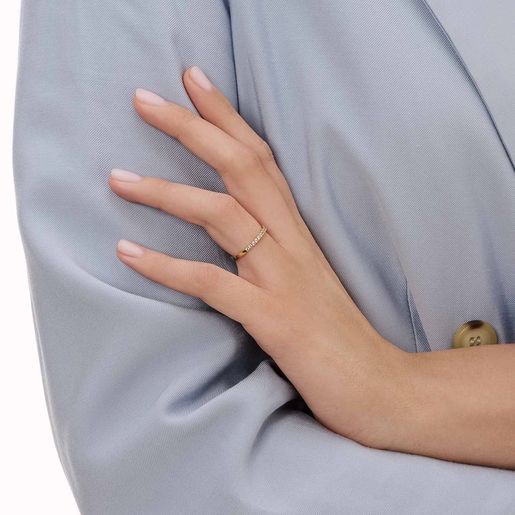 Alliansring 18k guld med 0,25 ct labbodlade diamanter - 18,5