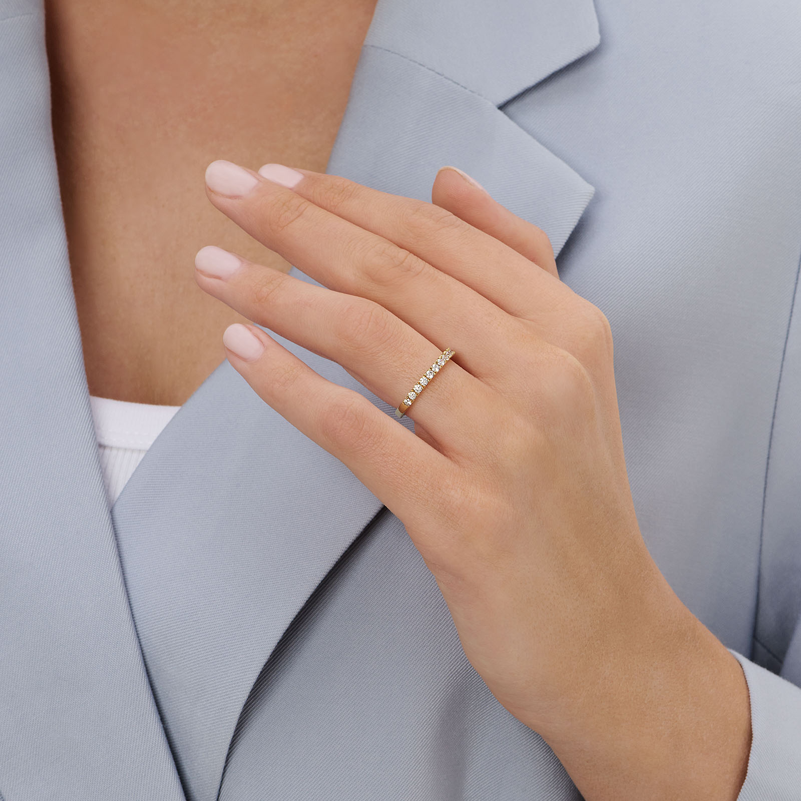 Alliansring 18k guld med 0,5 ct labbodlade diamanter