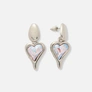 Silverfärgade örhängen, ojämna hjärtan - 36 mm