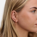 Guldfärgade örhängen, pärlor med rosetter - 10 mm