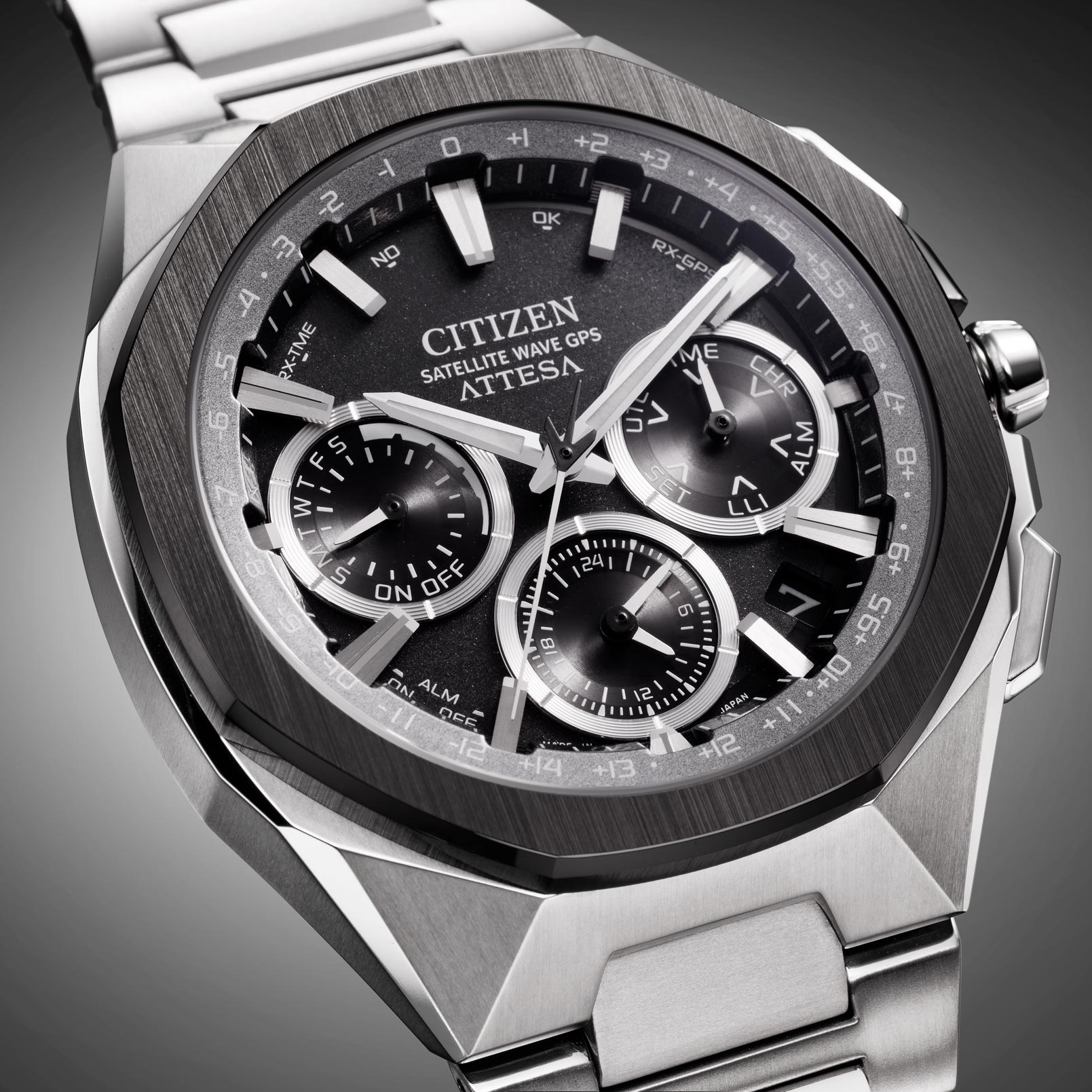 Citizen Attesa Spaceship silver/svart - CC4104-53E