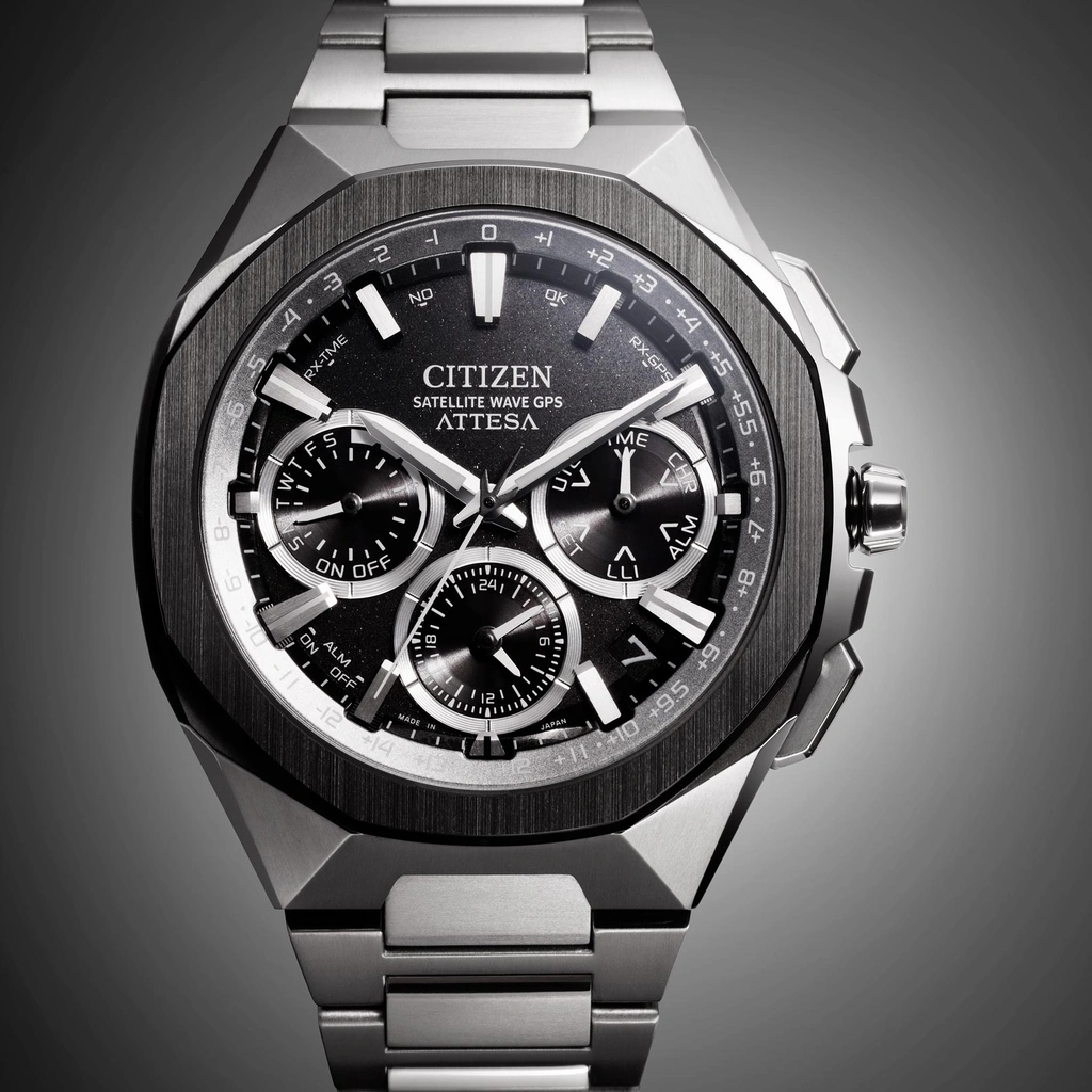 Citizen Attesa Spaceship silver/svart - CC4104-53E