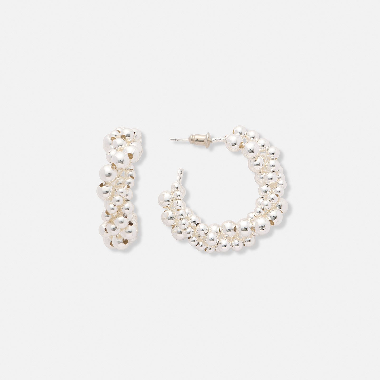 Silverpläterade örhängen, vridna kulrader hoops