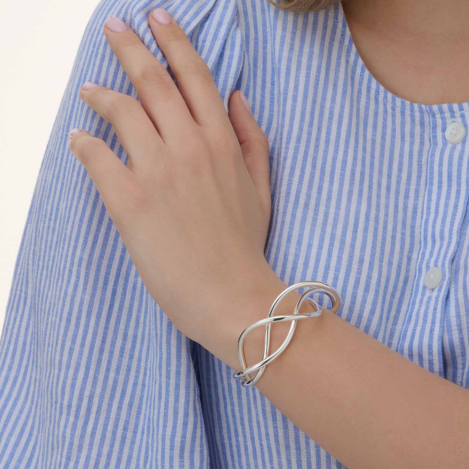 Guldpläterat vridet armband, bangle