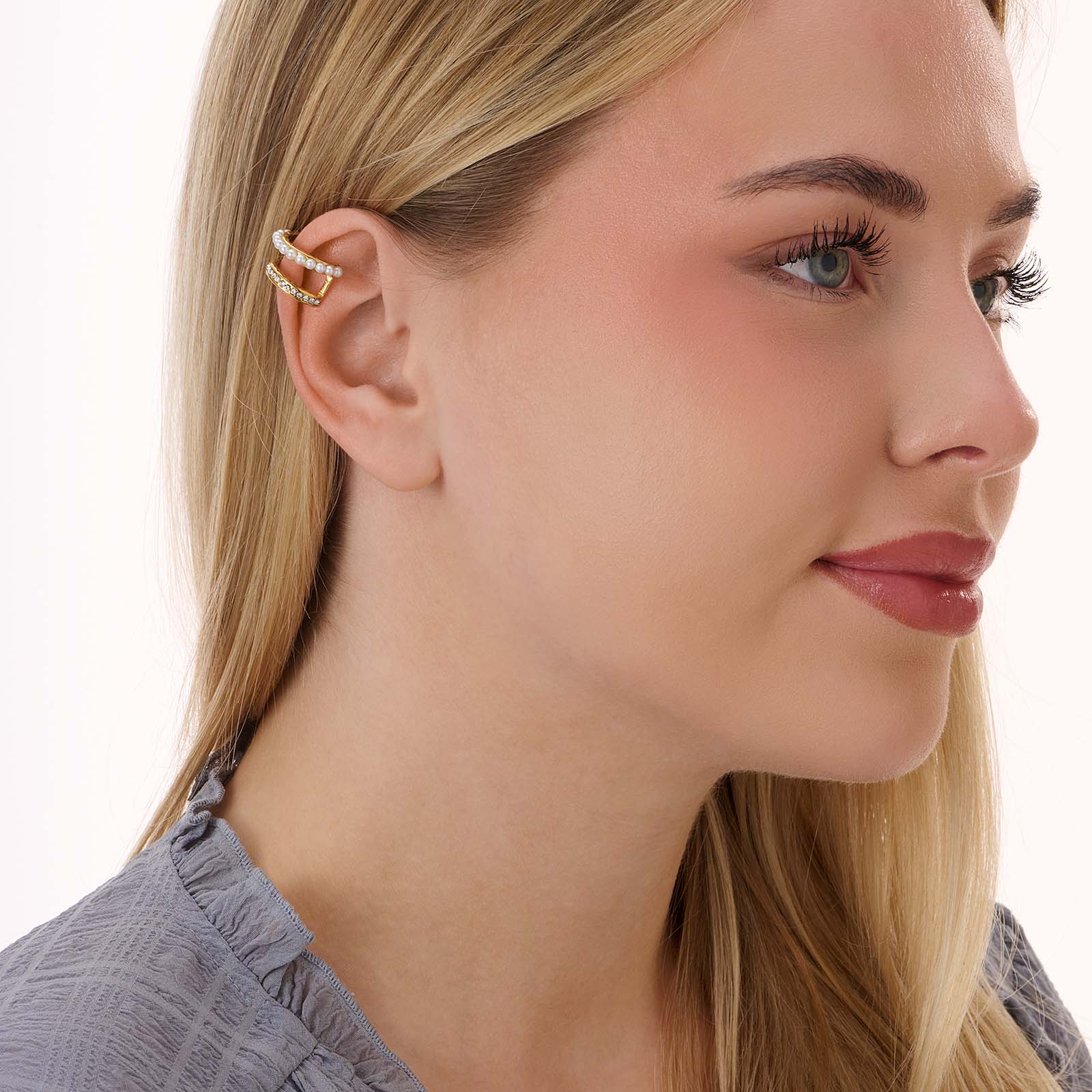 Guldpläterad ear cuff i stål, pärlor - 12  mm bred
