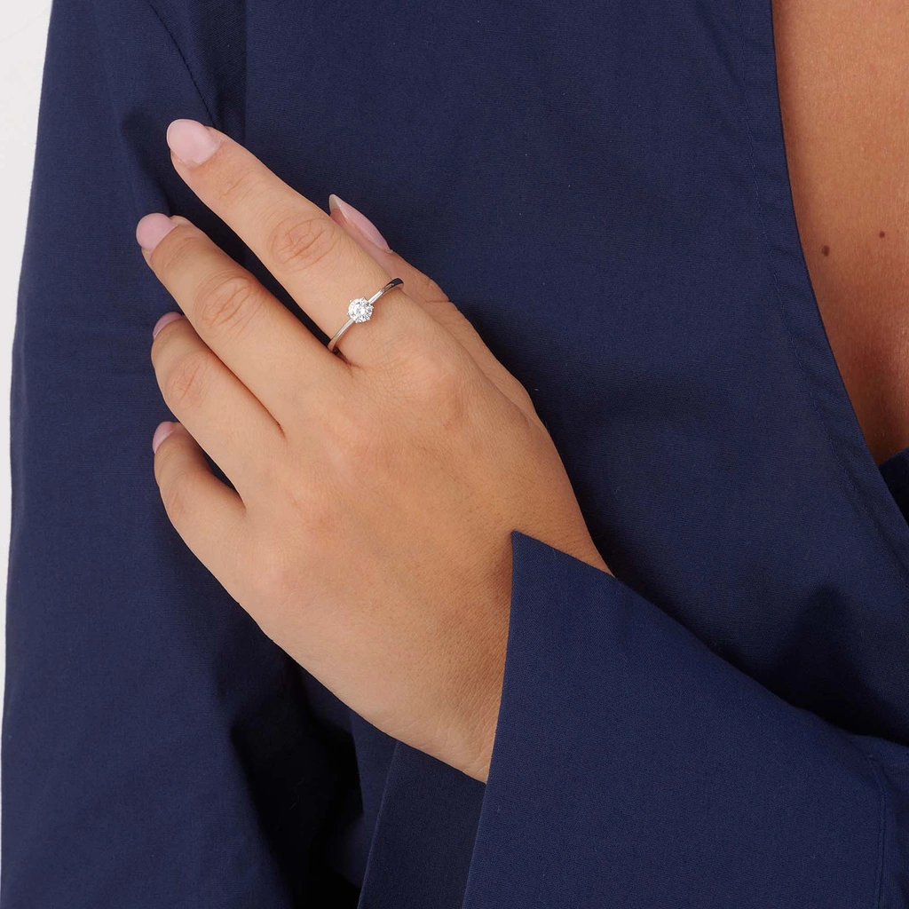 Ring i äkta silver - 5 mm Kubisk Zirkonia - 17,5