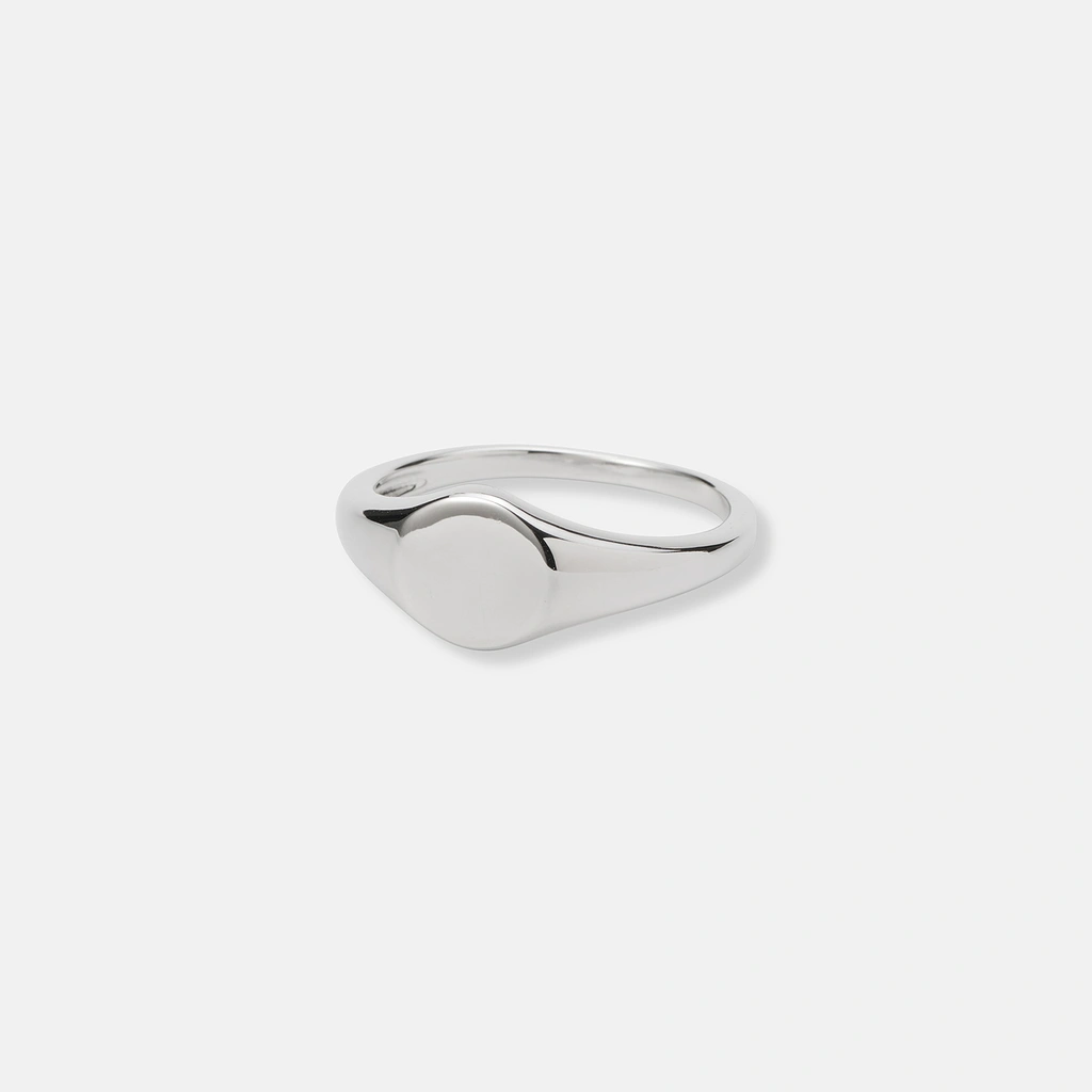Ring i äkta silver - stilren klackring, 16