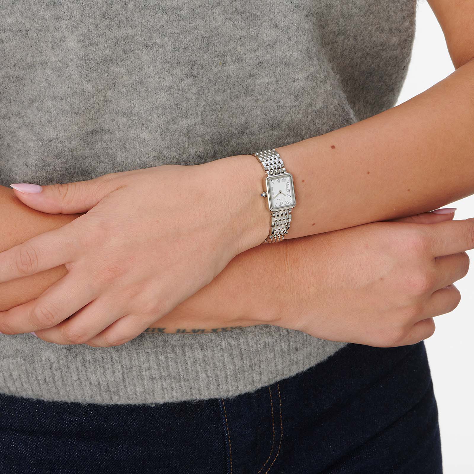 Ivy n Rox Vouge damklocka silver/vit - 18x26 mm