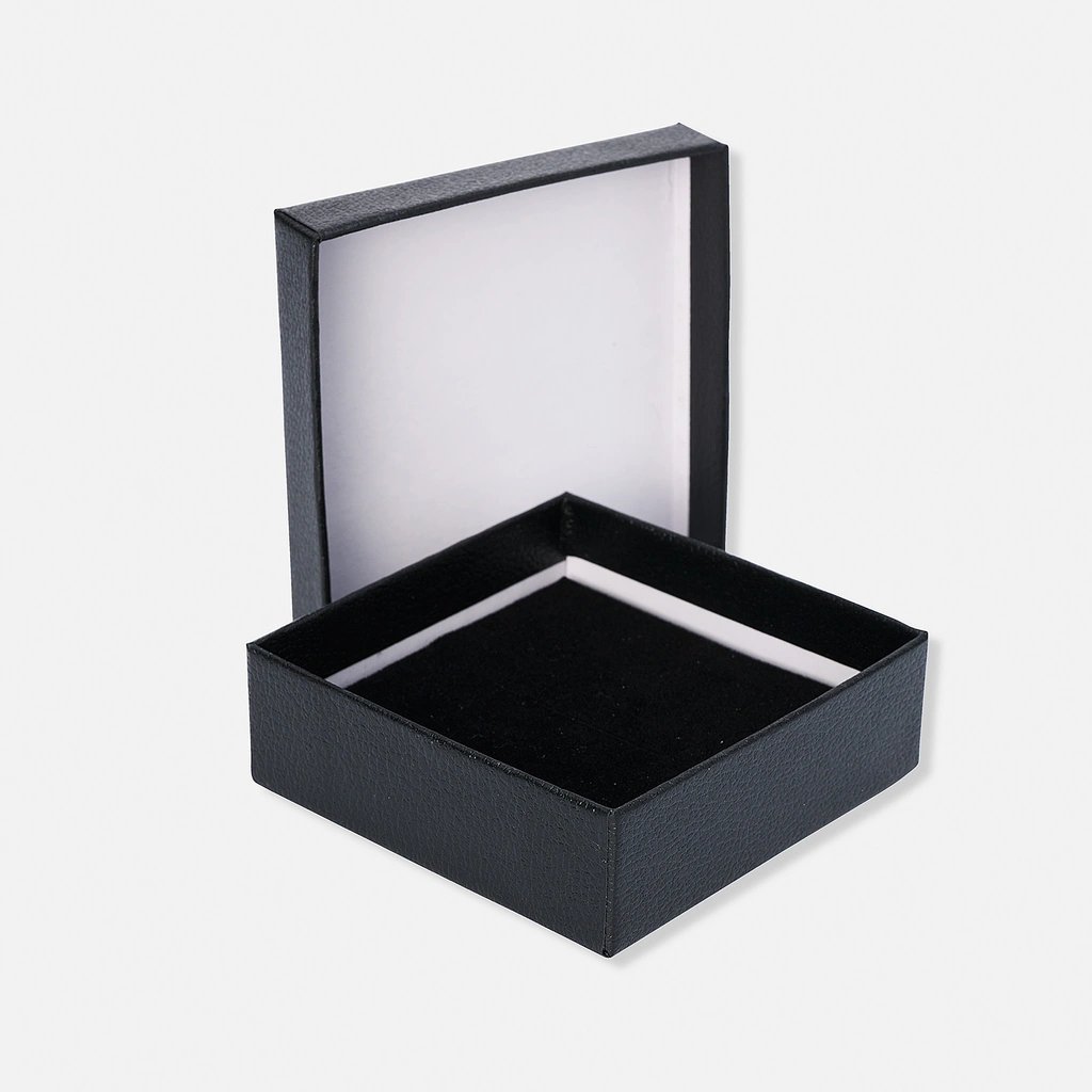 Svart presentask - 8x8 cm