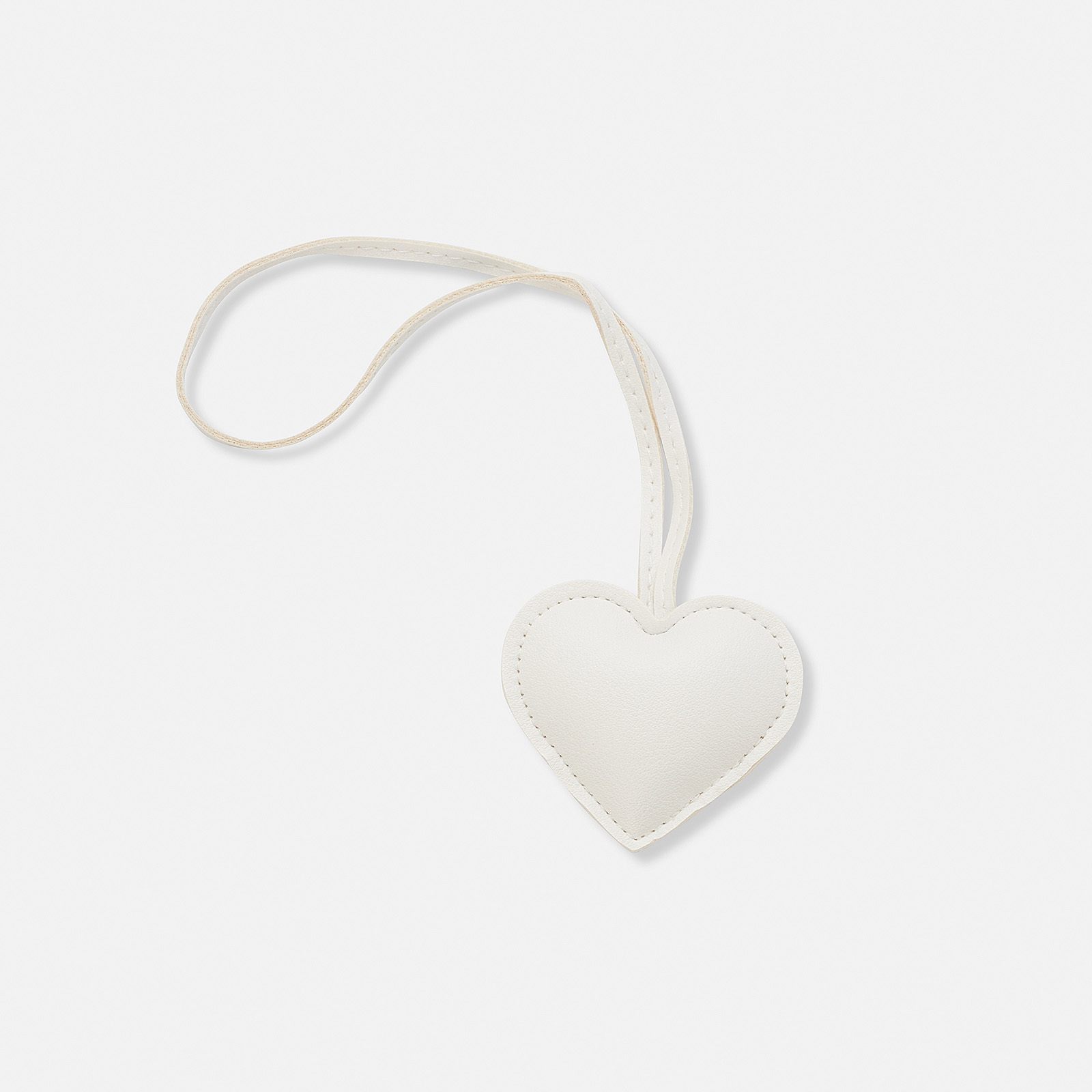 Väskaccessoar - vitt hjärta