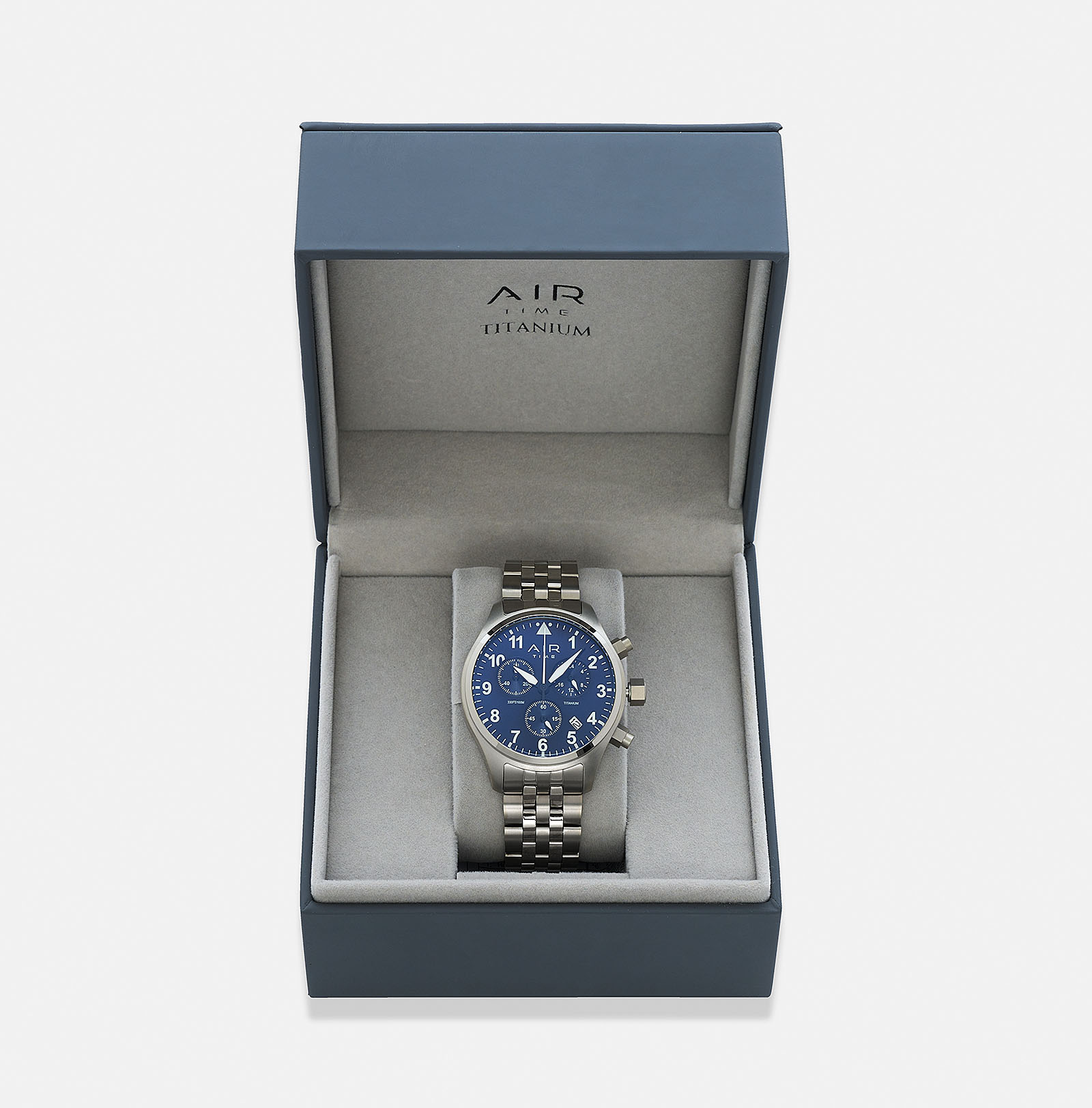 Air Time Chrono, blå tavla, titanlänk - 42 mm Air Time Chrono, blå tavla, titanlänk - 42 mm