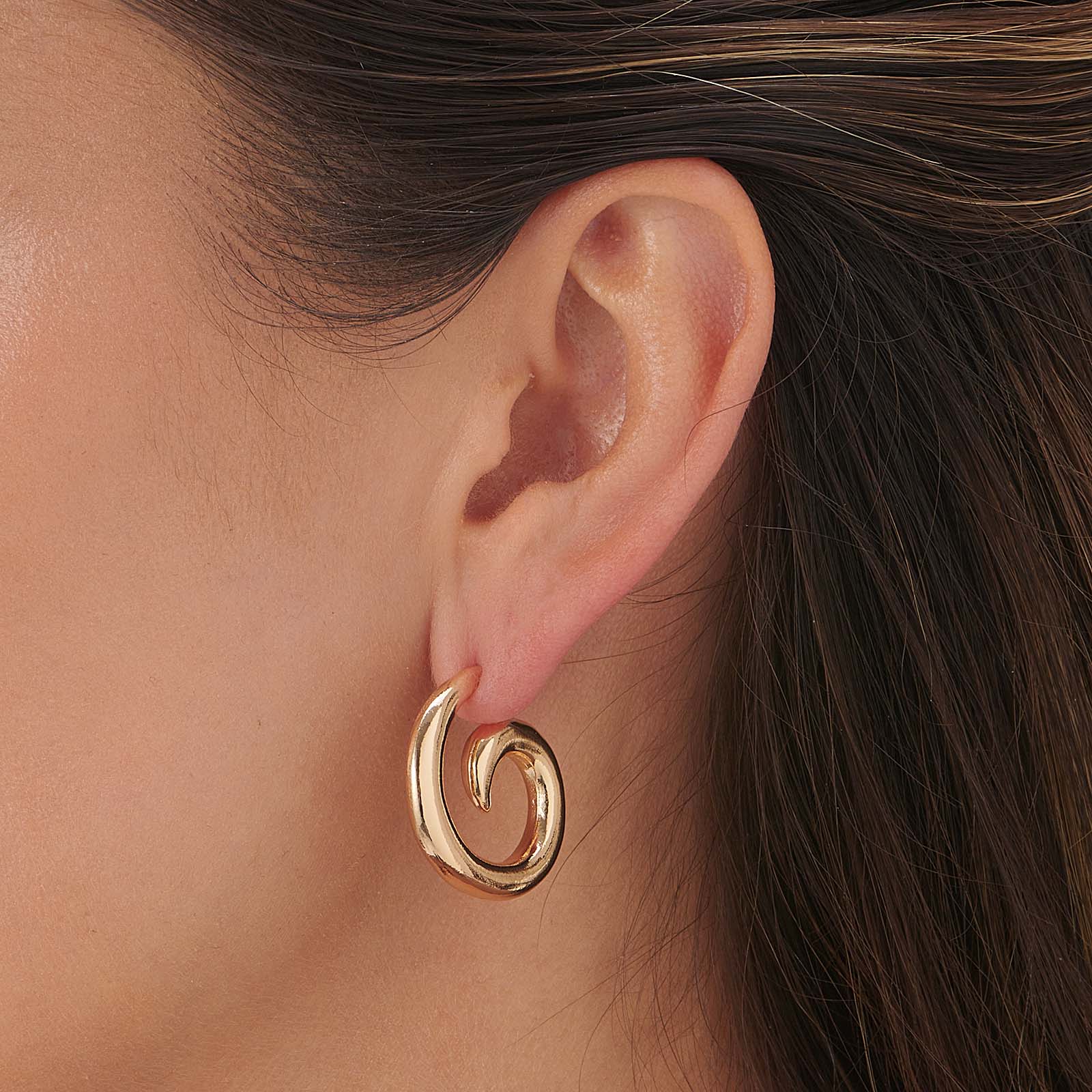 Guldfärgade örhängen hoops spiraler - 26 mm Guldfärgade örhängen hoops spiraler - 26 mm