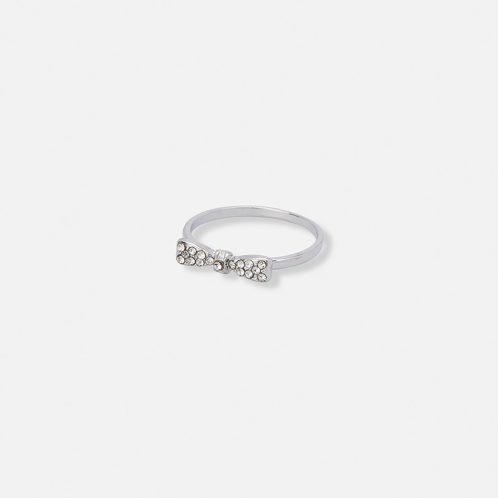 Silverfärgad ring med liten rosett & vita stenar - 18