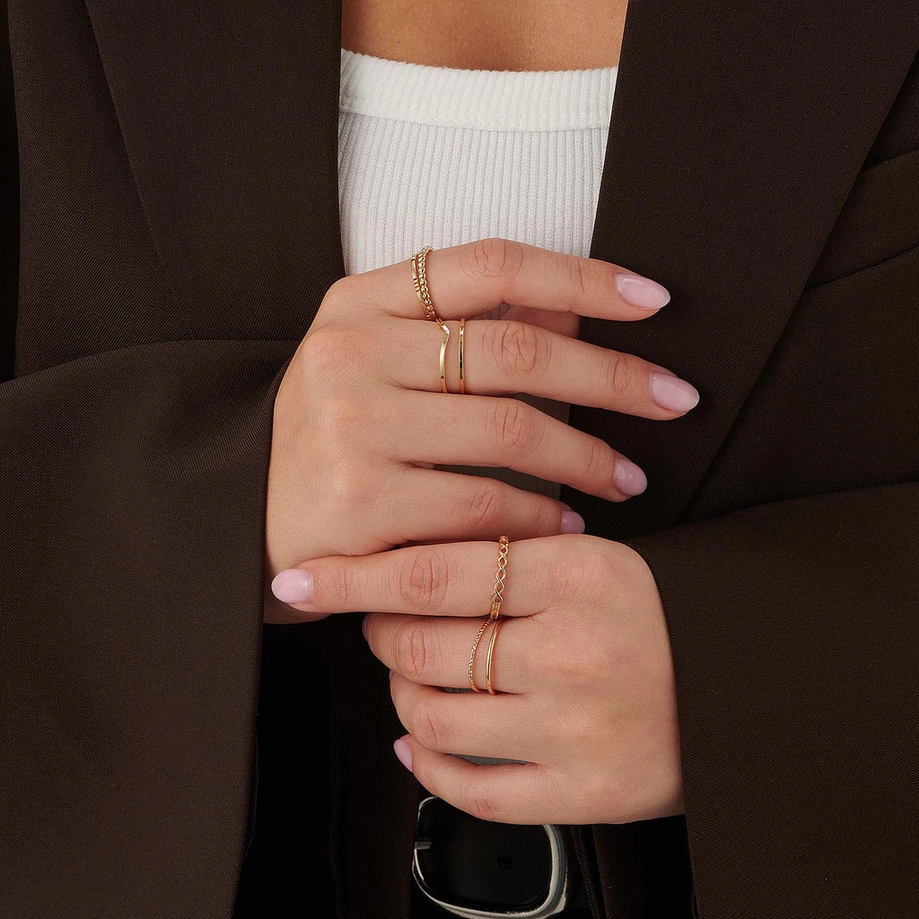 7-pack guldfärgade tunna ringar - 17