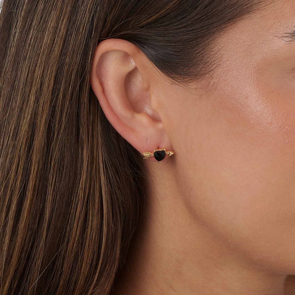 Guldfärgade studs, svart hjärta med pil - 10mm