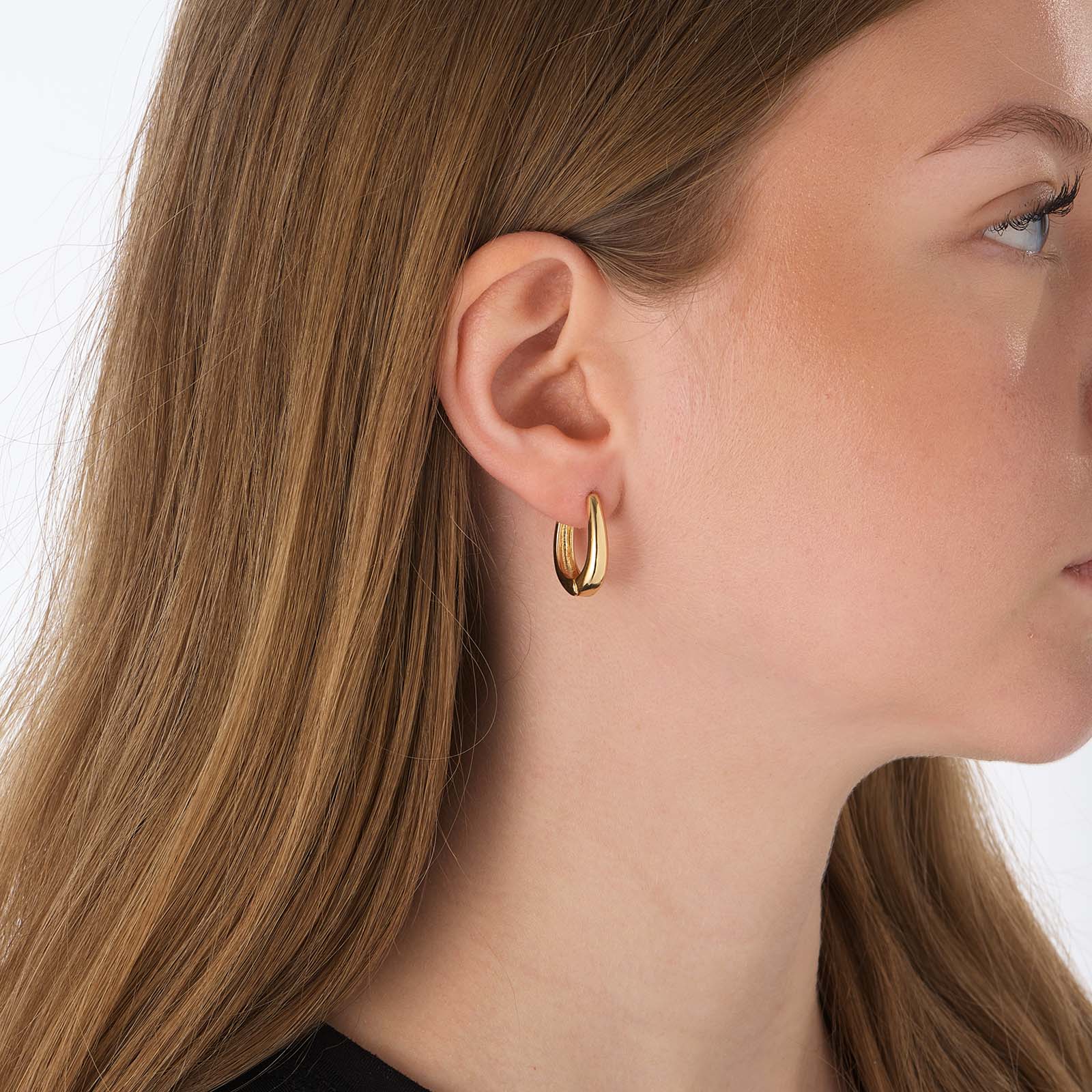 Smala guldfärgade U-formade hoops - 15x20mm