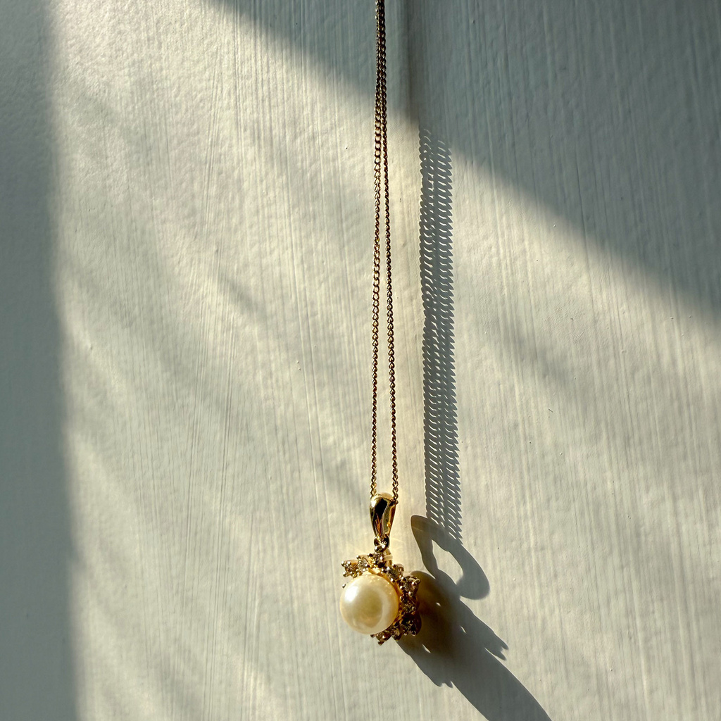 Je t´aime halsband 18K guld - Cap d’Or Akoya