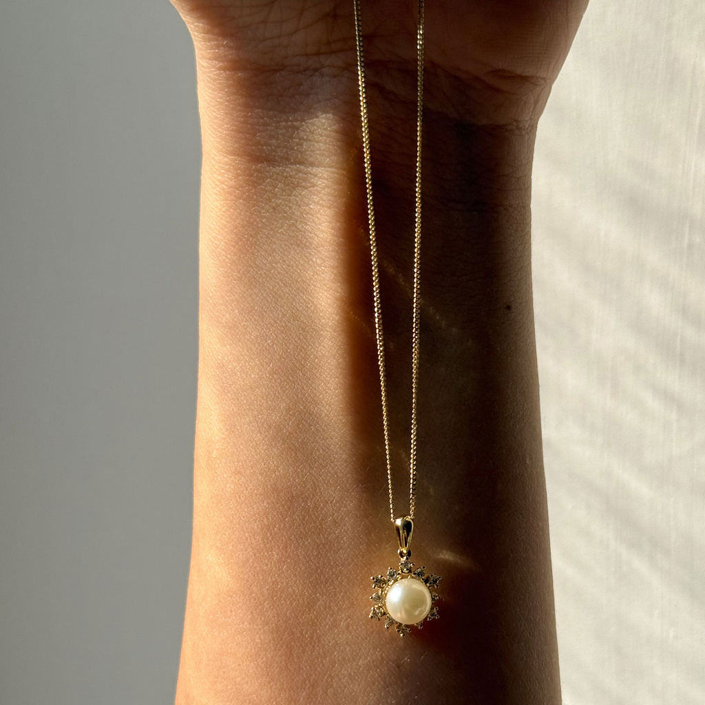 Je t´aime halsband 18K guld - Cap d’Or Akoya