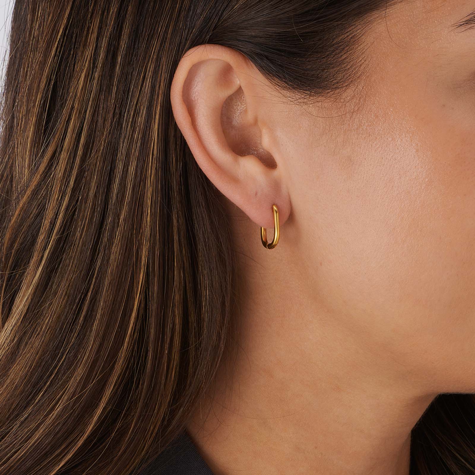 Guldpläterade stålörhängen, ovala hoops - 11x15mm