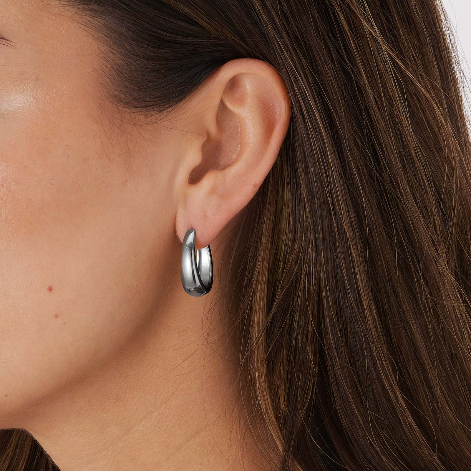 Stålörhängen, ovala docerade hoops - 22x17mm