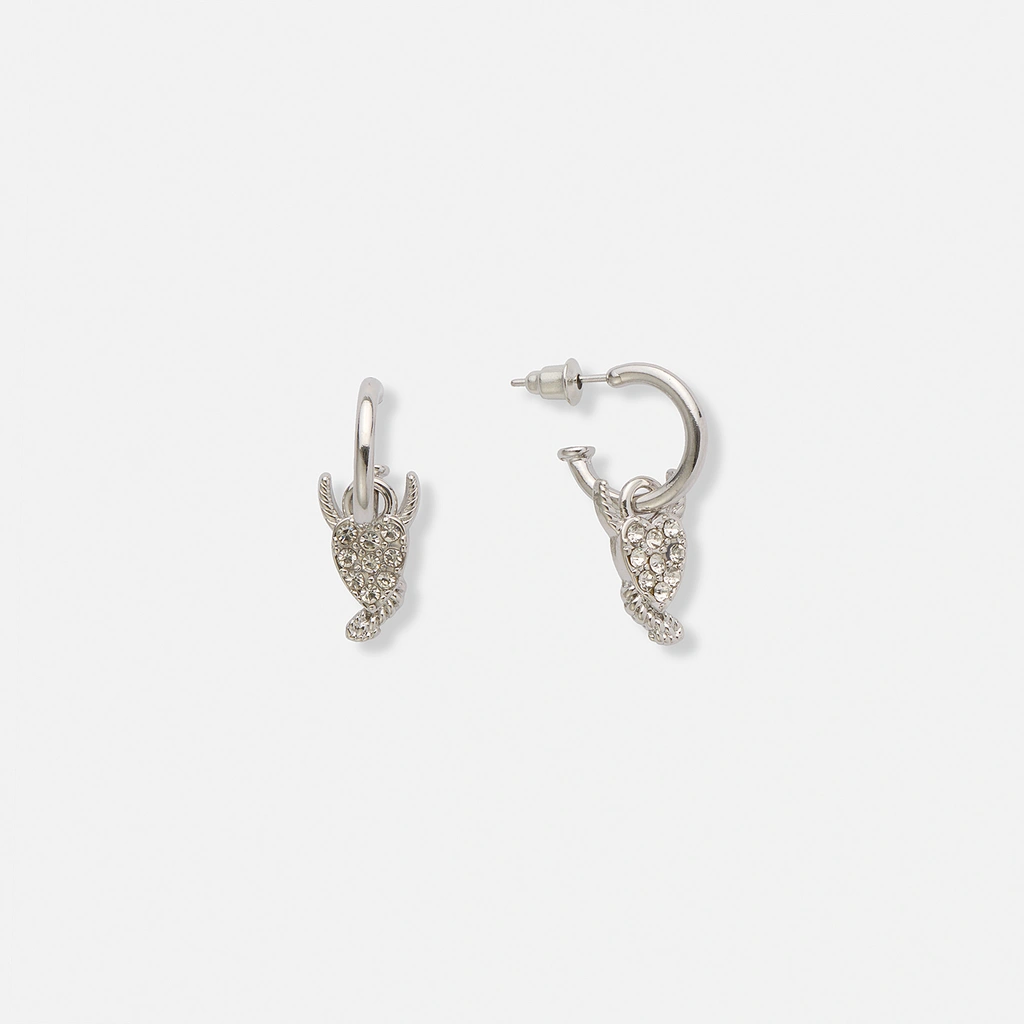 Silverfärgade örhängen, hängande hjärta med horn och glasstenar - 3 cm