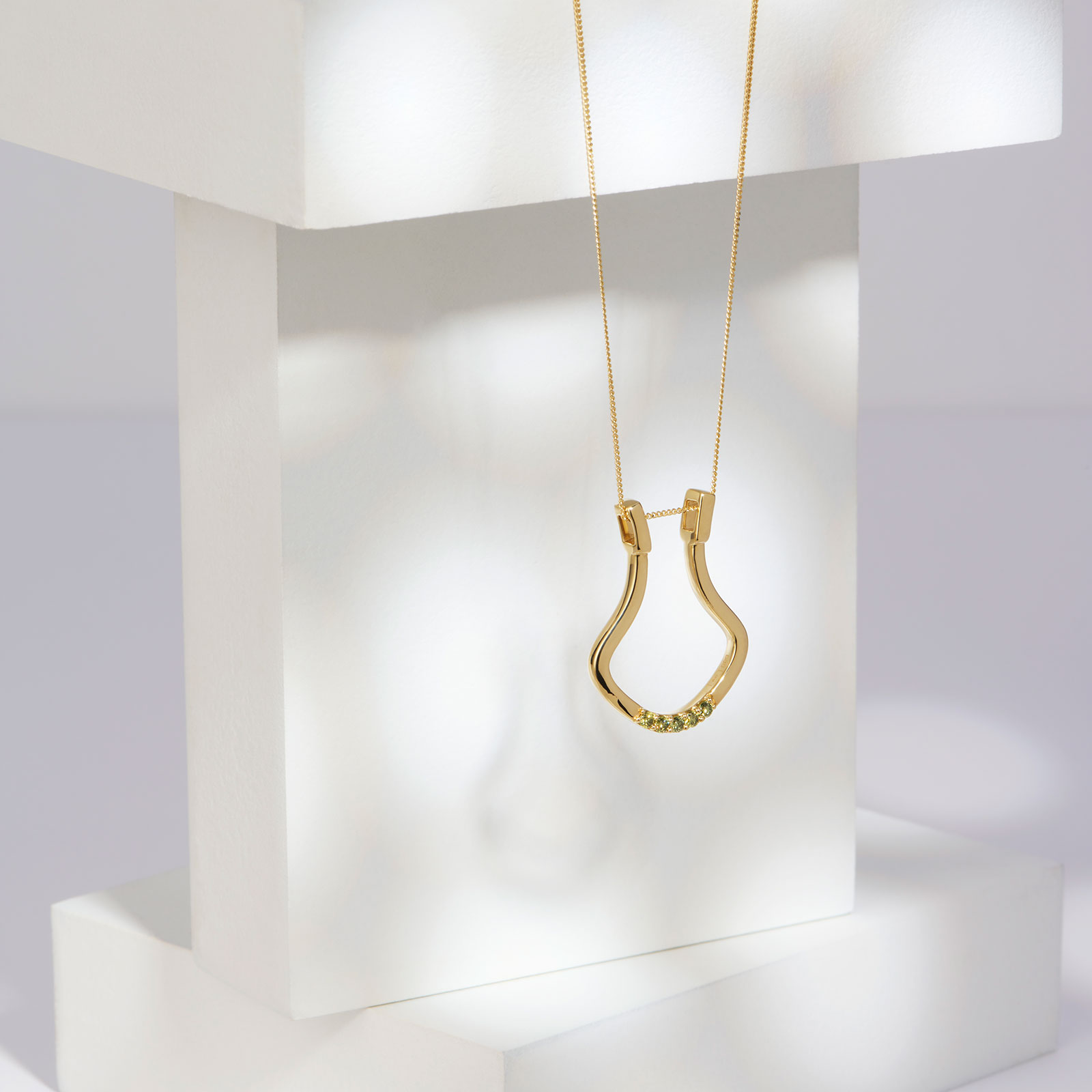 Je t´aime 9K guld ringhållare - Porte Bague Emerald