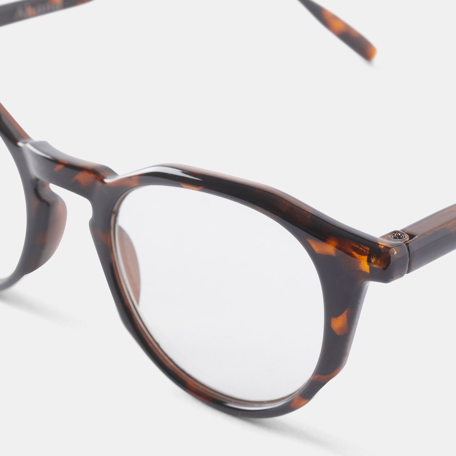 Bruna läsglasögon Round +2,0