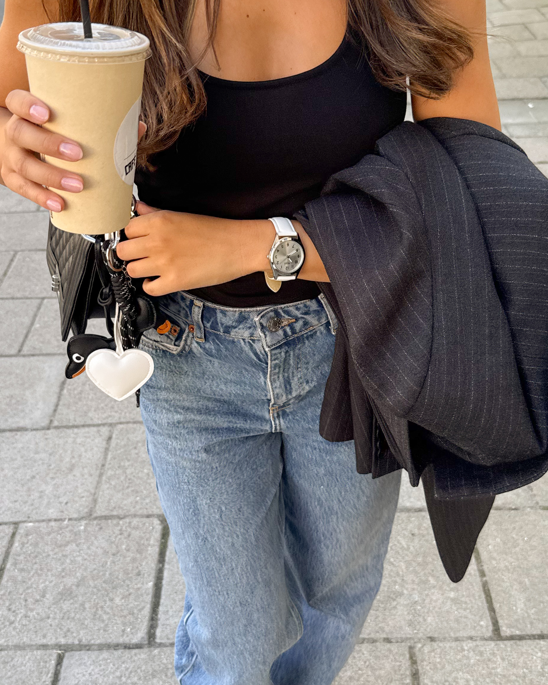 Svart väska - quiltad med kedja