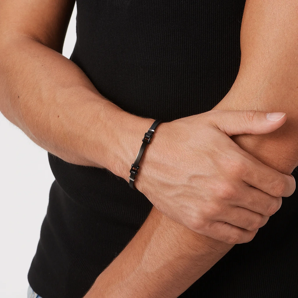 Svart armband, ID-bricka med svart läder - 19+2,5 cm