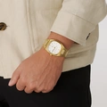 Moretime damklocka vit/guld, metallband - M44747-132