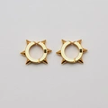 Guldpläterade örhängen stål: Ear cuff med nitar - one size