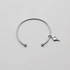 Armband i stål, bangle med pil - 2,5 mm x 66,5 mm