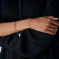 Armband i stål, bangle med pil - 2,5 mm x 66,5 mm