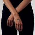 Armband i stål, bangle med klöver - 2,5 mm x 66,5 mm