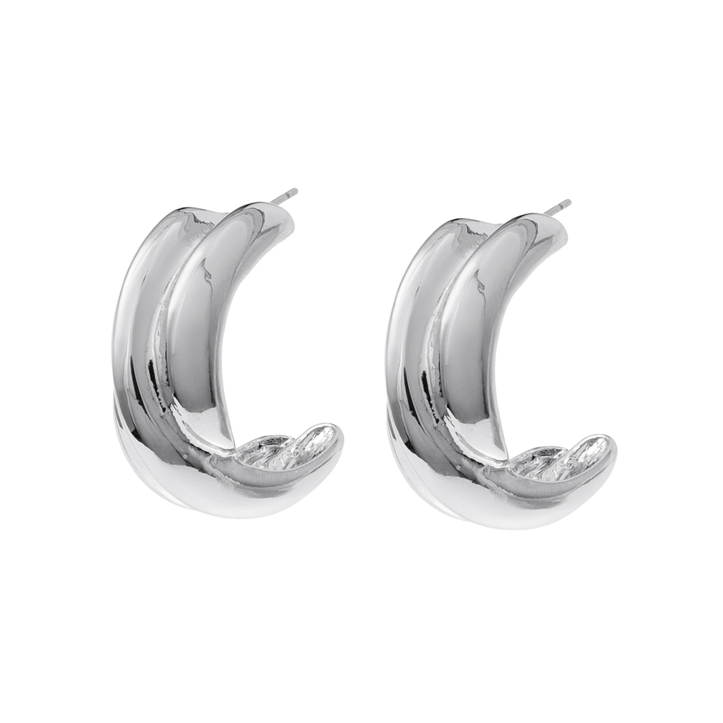 Silverfärgade örhängen, tvinnade C-hoops - 1,2x2 cm