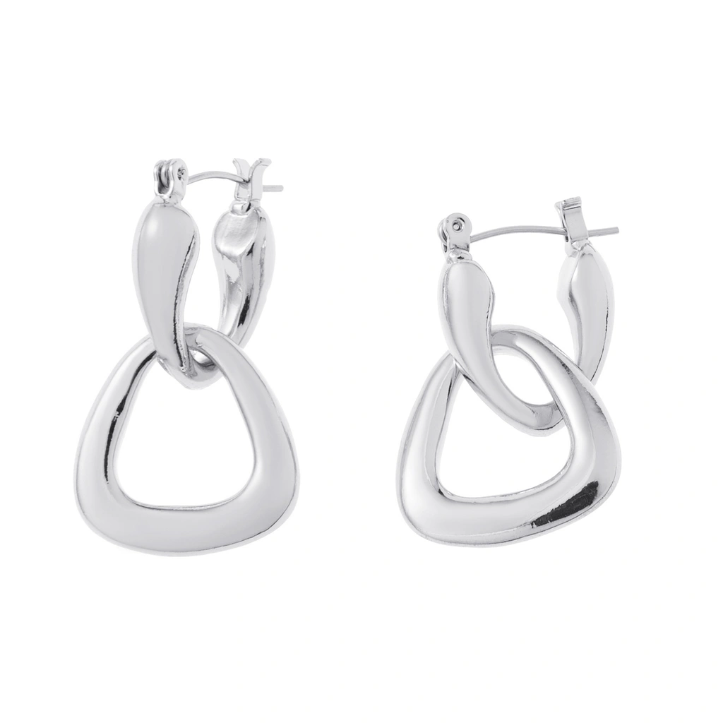 Silverfärgade örhängen, triangulära hoops - 1,5x3 cm