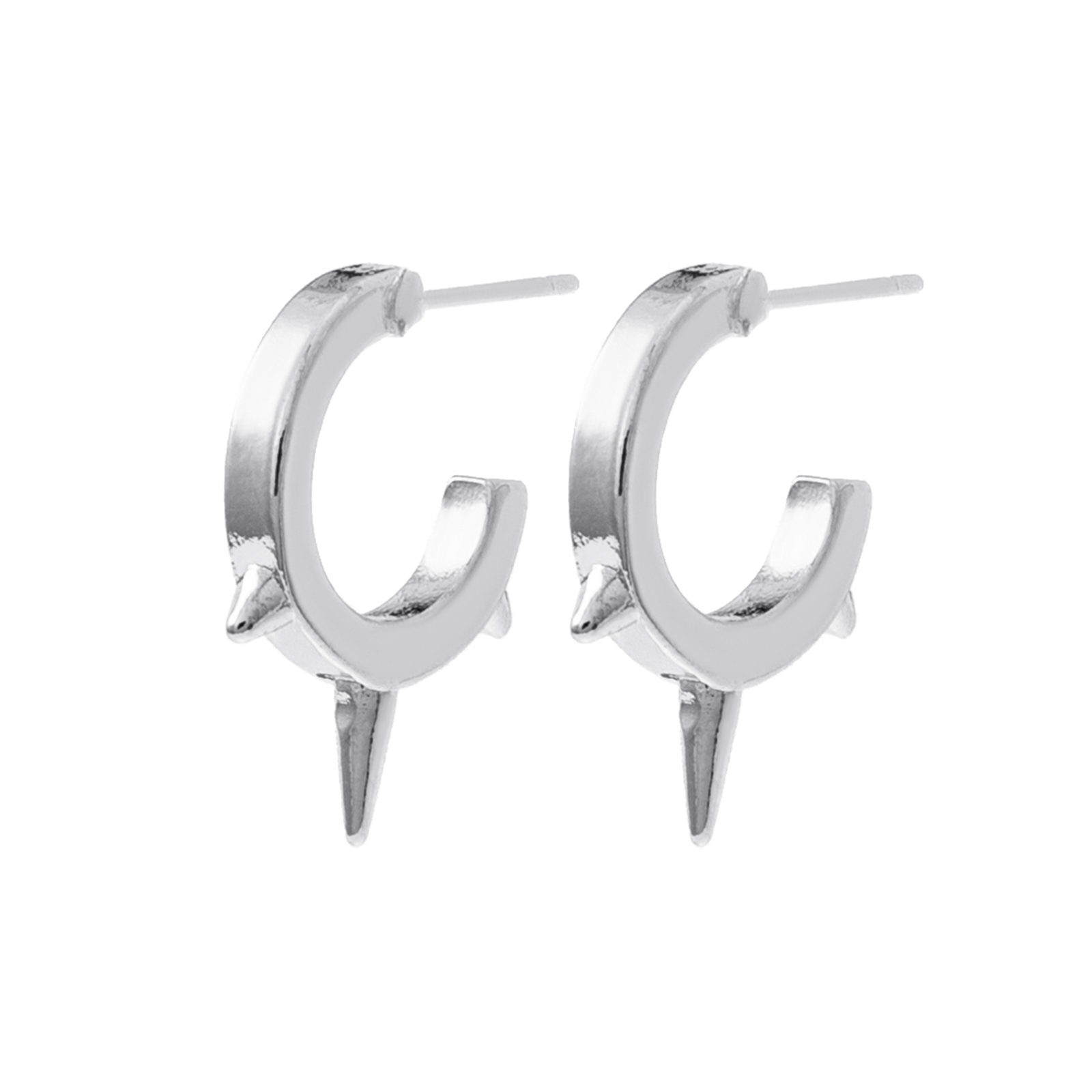 Silverfärgade örhängen, C-hoops med tre nitar - 1cm